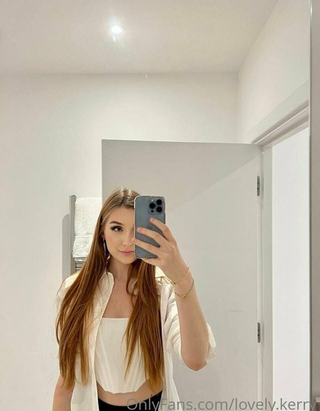 llita lola pornstar top photo