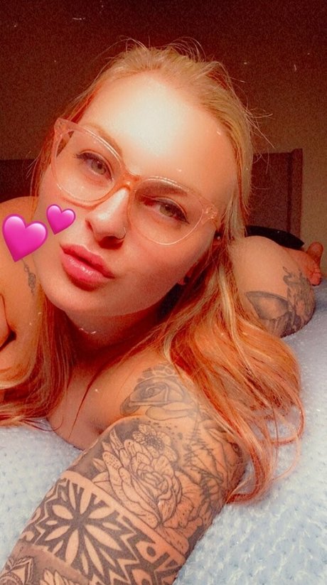 shemale fucks girl onlyfans free sexy images