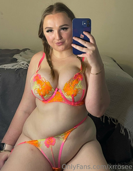 tayroseex2 erotic pornstar photo