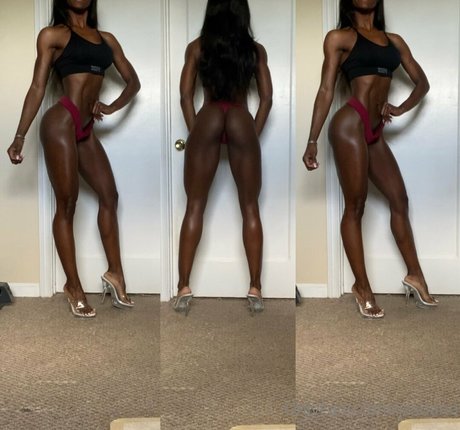 amateur naked onlyfans top picture