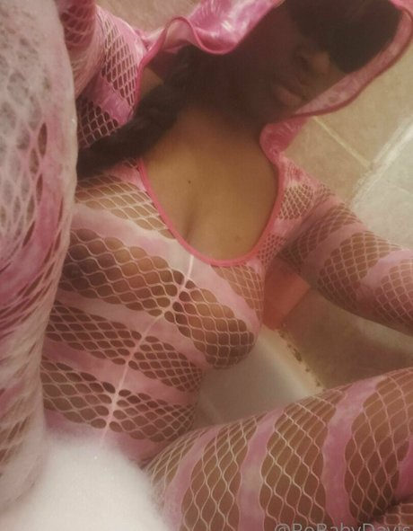 robaby pornographic actress photo