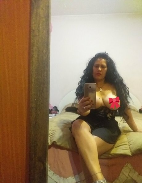 adryannax star naked picture