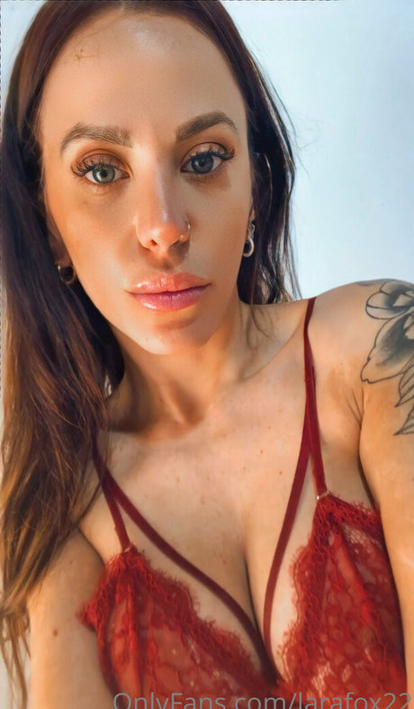 larafox22 star exclusive picture