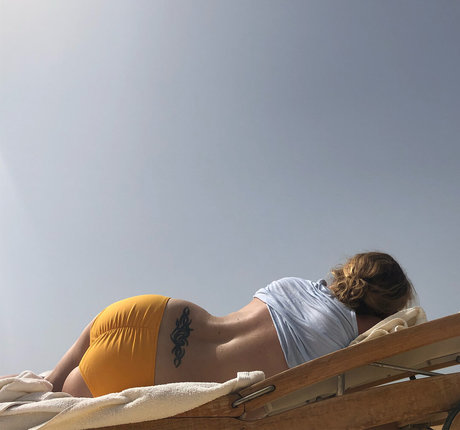 Amy Schumer high quality pornstar pictures