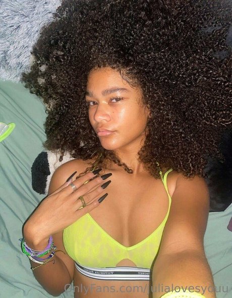 juliaalovesyou star pic