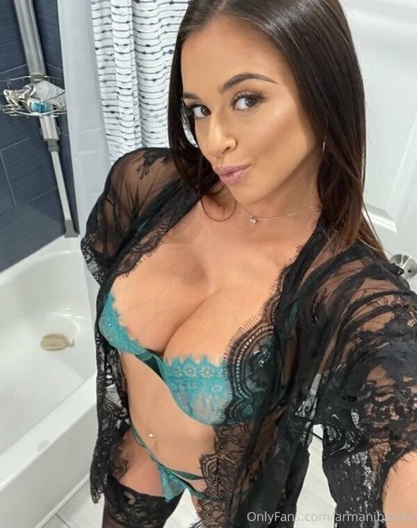 realarmaniblack model sexy gallery