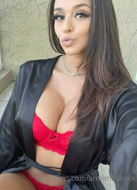realarmaniblack perfect actress img