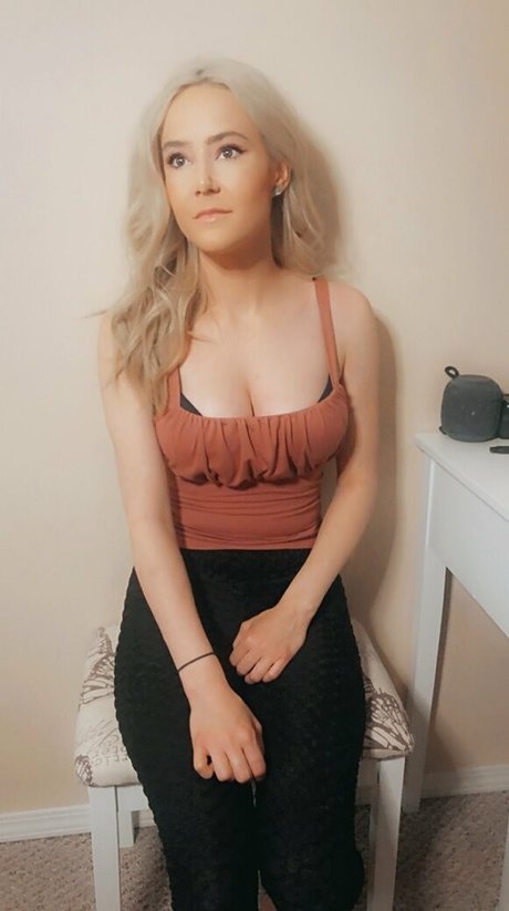 babyblexa model free pic