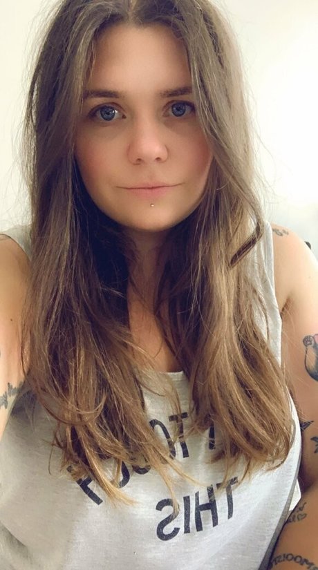 onlysnuchifree pornstar erotic image