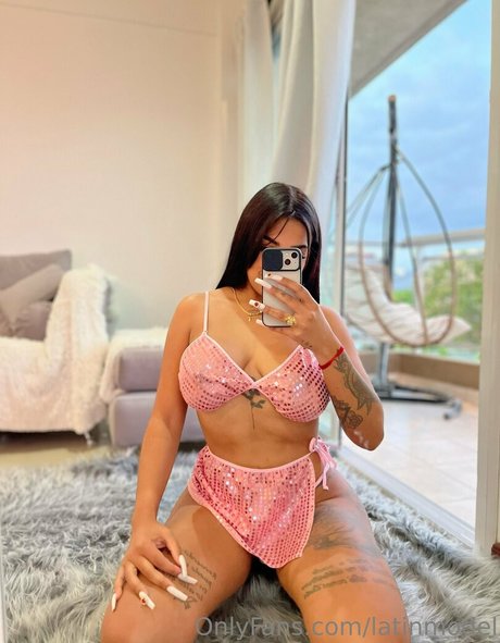 latinmodel free model gallery