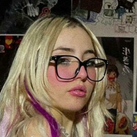 Ksukkiss exclusive pornstar image