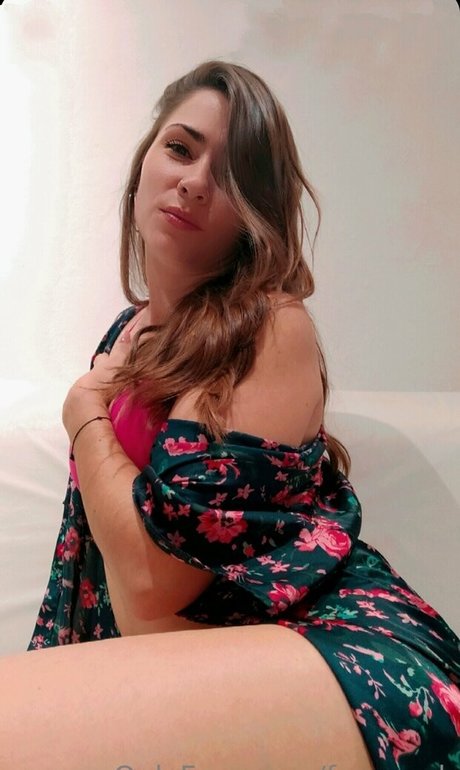 feranaok model hd pic