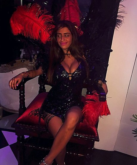Hodaya Mantsur hot model pics