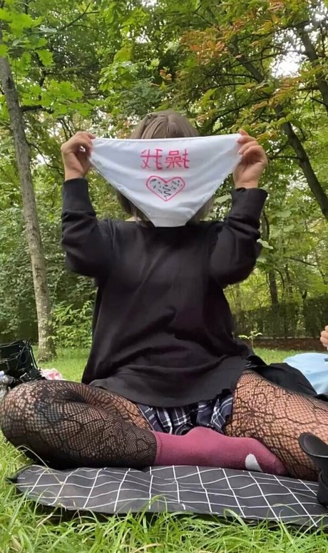 sucubofree erotic model archive