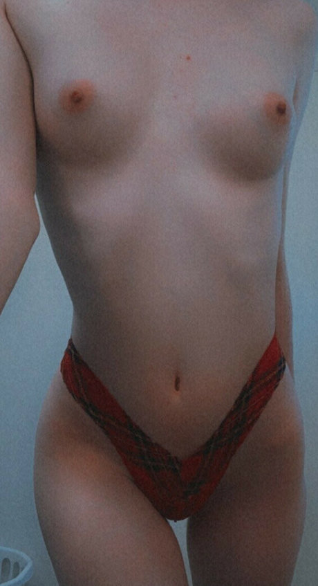 Ashbug16 pornstar pic