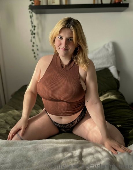 danni mae pornographic model pictures