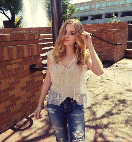 Jackie Evancho hd pornstar images