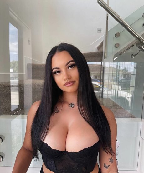 taylaraywhite sexy actress image