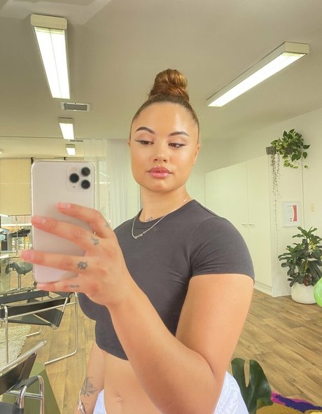 taylaraywhite perfect actress pics