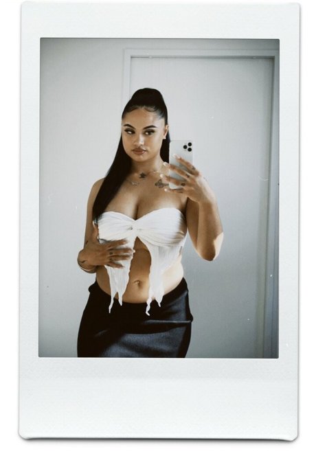taylaraywhite perfect model picture