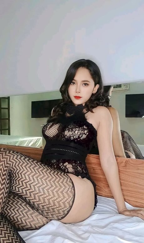 skyame xx pretty model pictures