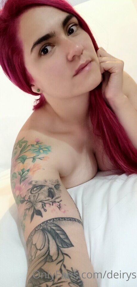 deirys nude star picture