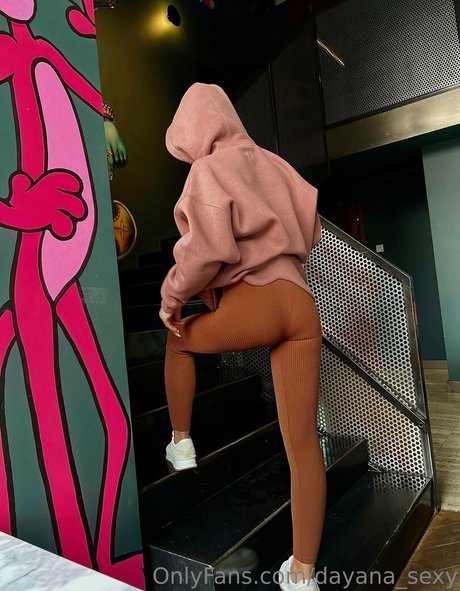 miaa sexy nude star photo