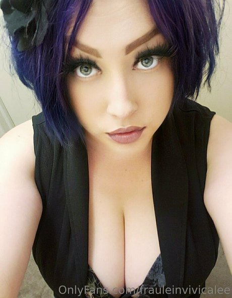 frauleinvivicalee hot model gallery