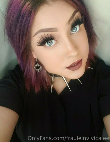 frauleinvivicalee sexy pornstar pics