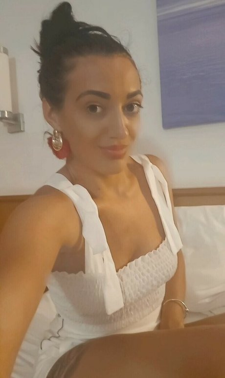 Qoslucybnwo high quality pornstar gallery