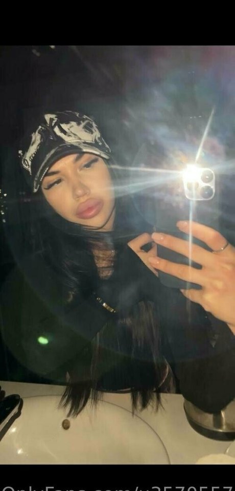 lesbian onlyfans beautiful nude pictures