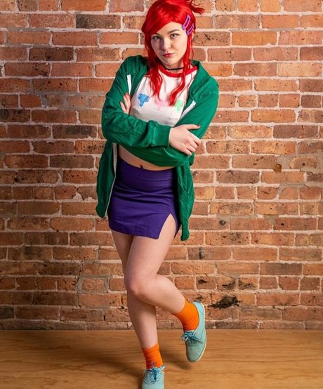 ohwell tori beautiful actress photo