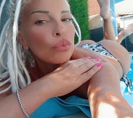 Loredana Modugno free model pics
