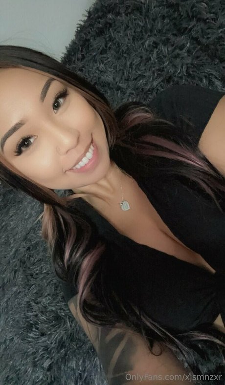 jsmnzxr nude model galleries