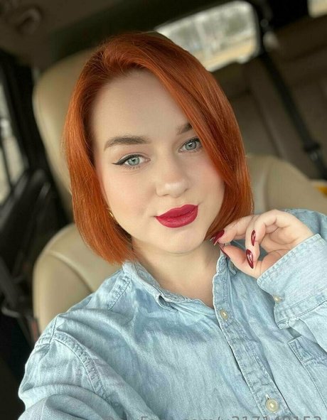 sarah holland free pornstar image