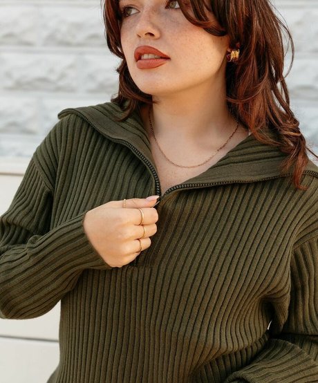 Alondra Larson star xxx picture