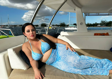 lifeofroseee nude star img