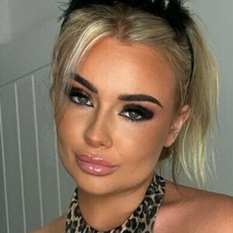 emilymrlor star xxx gallery