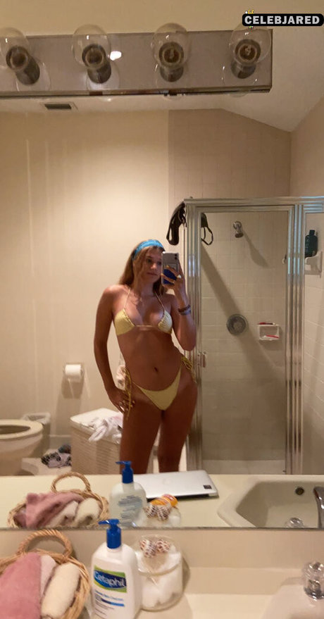 Samantha Lipstein model beautiful galleries