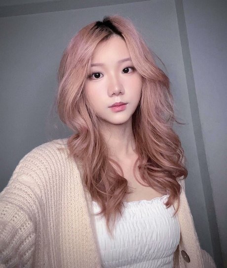 Spicyuuu exclusive model images