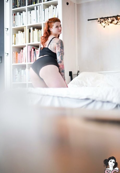 Kattolene model hd pic