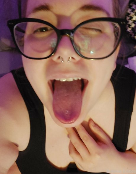 bubbleser0tica pretty model img