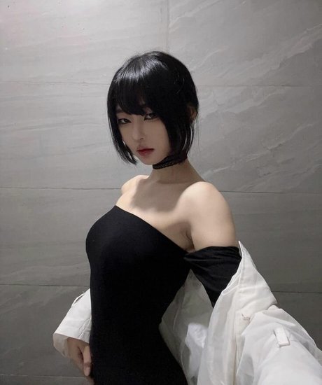 Daturakisses nice actress pic