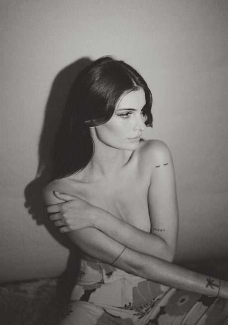 Clara Beneytout model best images