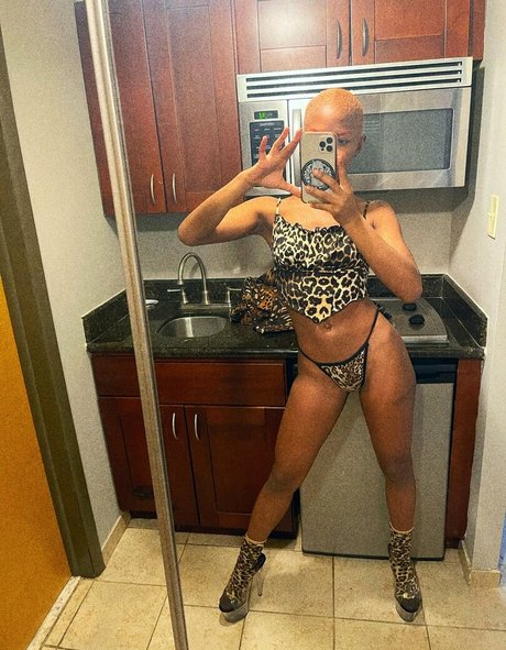 complexricki model nudes photo