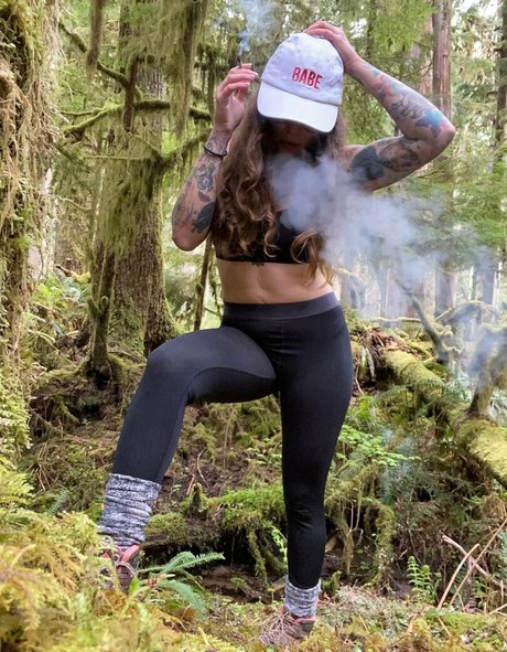 titstattsntravel beautiful actress image
