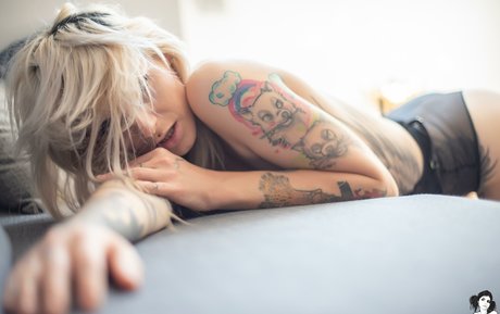 mandeelou pornstar nudes images