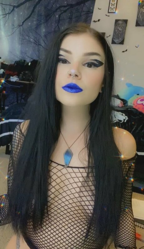 horrorwh0re star nude image