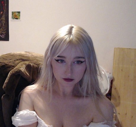 Allykitti exclusive model gallery