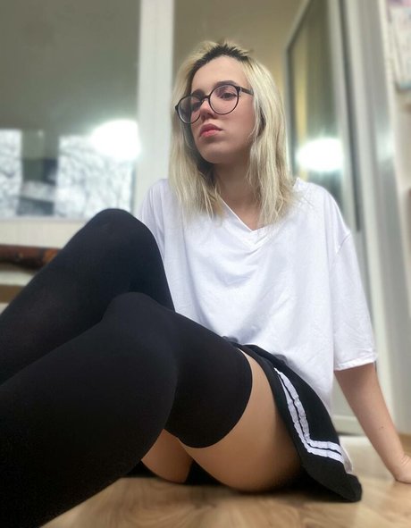 hanahakiiiii nude model archive